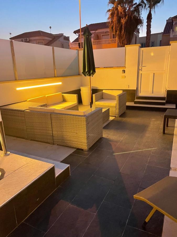 Boulevard La Zenia Villa Playa Flamenca Exteriör bild